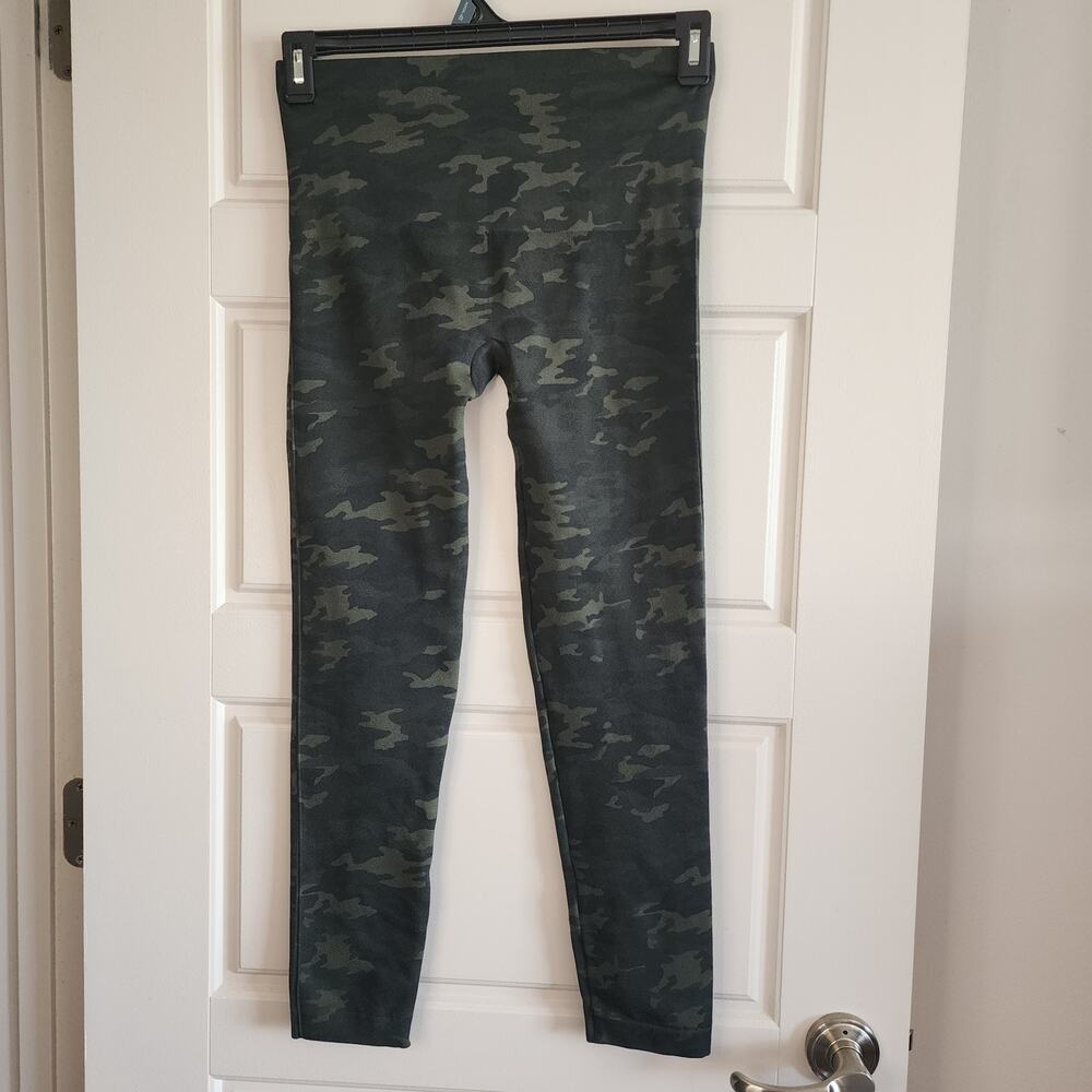 Spanx Leggings Womens XL Black Camo Look At Me Now Shaping Support Seamless Frnt - Picture 6 of 11